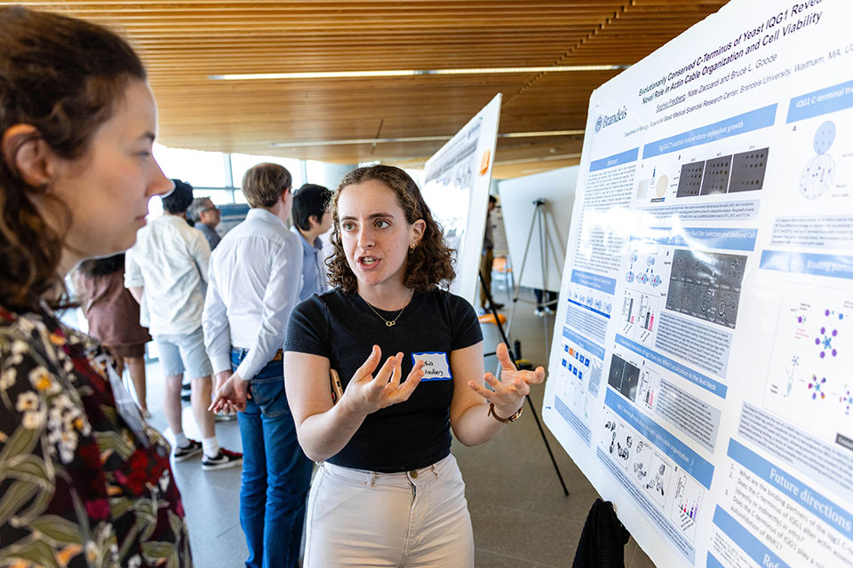 Fredberg presents her research poster at Scifest