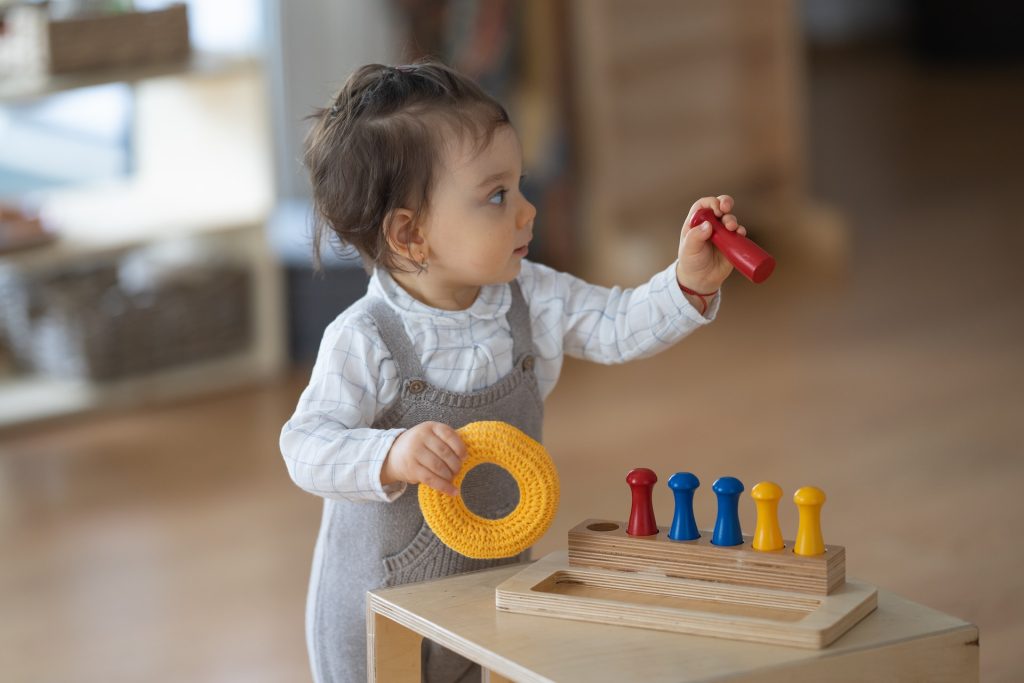 Montessori aux enfants de 0 à 3 ans